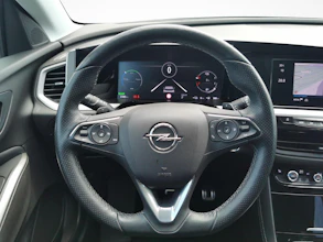 https://vehicle.imgix.net/3914631/b882977c-9868-4316-ba40-cf89f3d16ec6.jpg