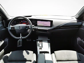 https://vehicle.imgix.net/3914640/b7d63a65-473f-4740-a2c7-d4e36fa48a64.jpg
