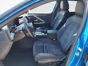 https://vehicle.imgix.net/3914652/6513e8a1-f1b4-42a4-a75a-0caf8ee208f4.jpg