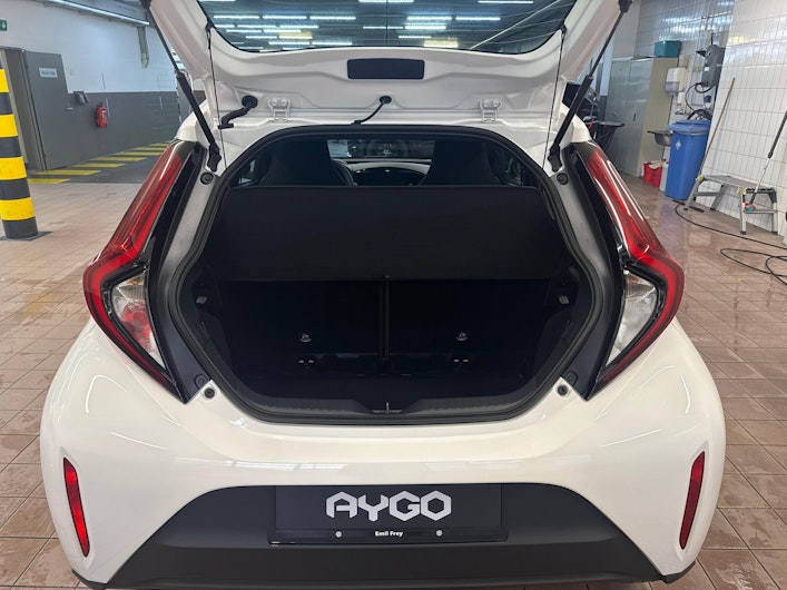 Vehicle image TOYOTA AYGO X