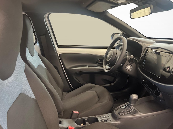 Vehicle image TOYOTA AYGO X