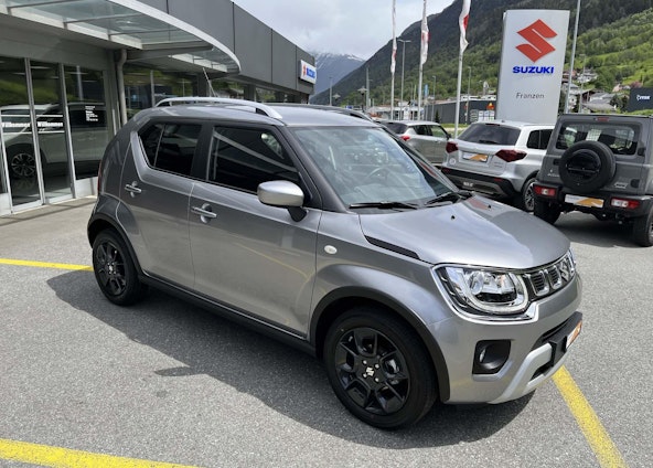 First vehicle image First vehicle image