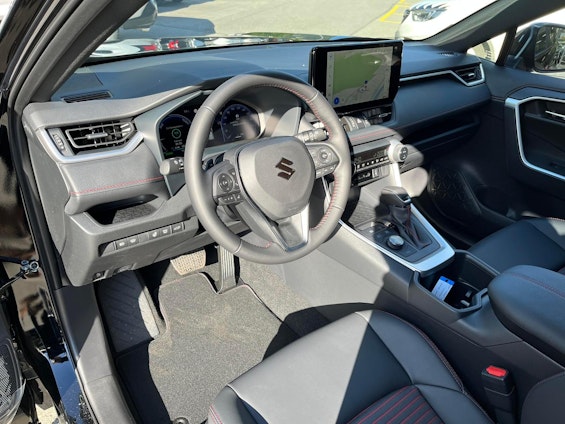 Vehicle image 7