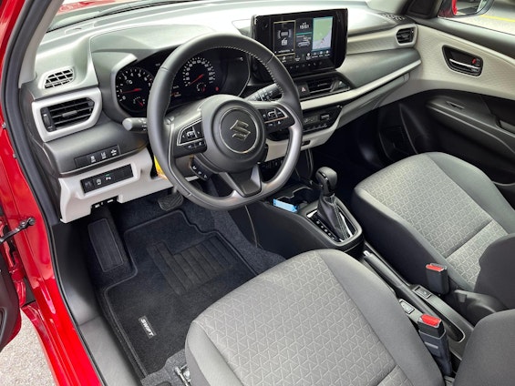 Vehicle image 6