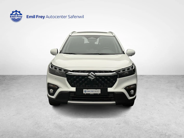Fahrzeugbild SUZUKI S-CROSS