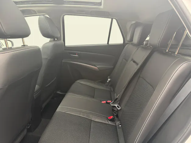 Suzuki S-Cross 1.5 Compact Top Hybrid 4x4