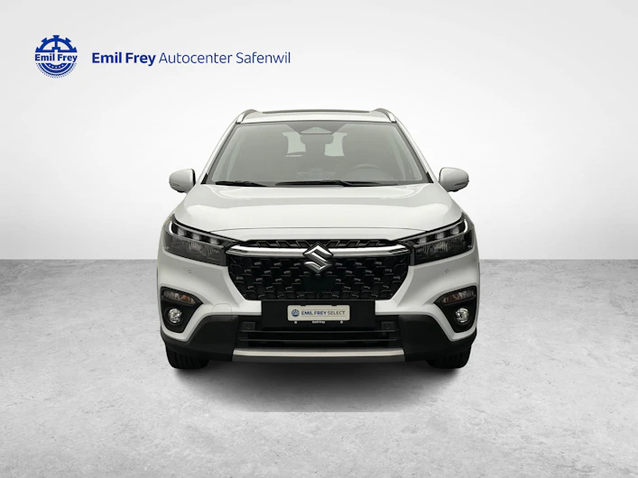 Fahrzeugbild SUZUKI S-CROSS