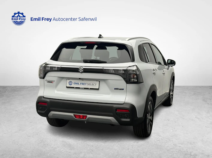 Fahrzeugbild SUZUKI S-CROSS