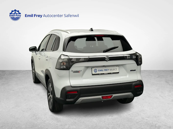 Fahrzeugbild SUZUKI S-CROSS