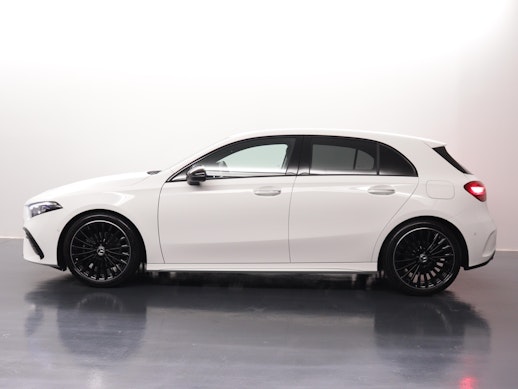 MERCEDES-BENZ A 180 Night Star AMG Line 2