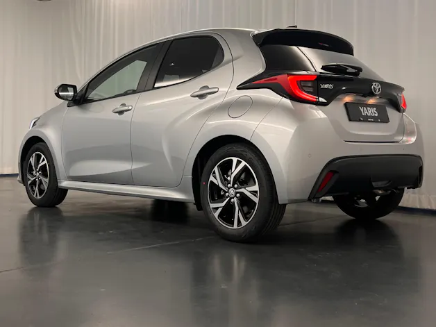 Toyota Yaris 1.5 VVT-i HSD Trend