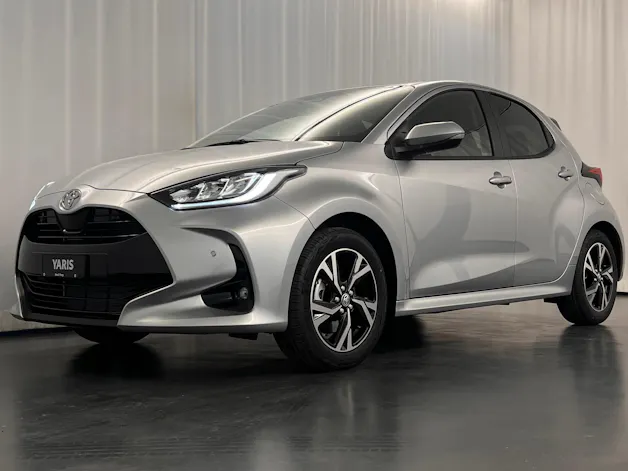 Toyota Yaris 1.5 VVT-i HSD Trend