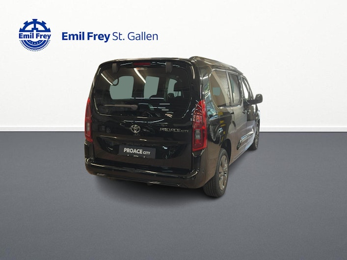 Vehicle image TOYOTA PROACE CITY VERSO