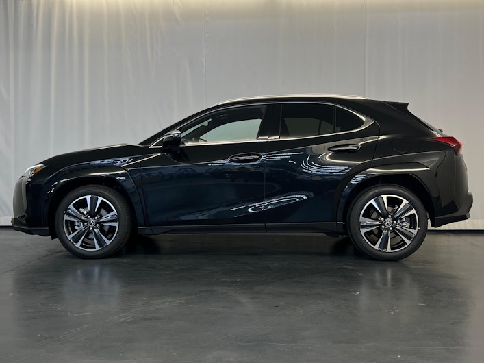 Vehicle image LEXUS UX