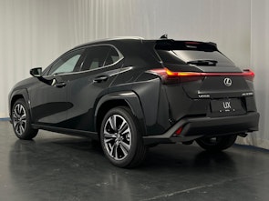 Vehicle image LEXUS UX 300h Excellence