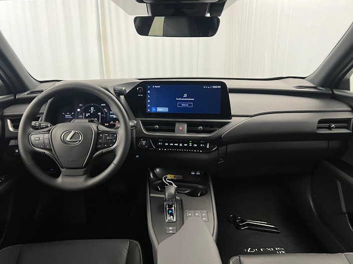 Vehicle image LEXUS UX