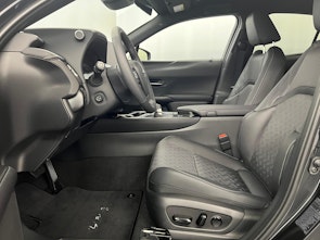 Vehicle image LEXUS UX 300h Excellence