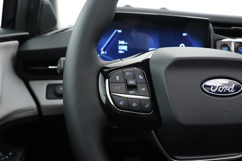 Vehicle image FORD PUMA