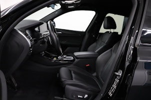 Vehicle image BMW X3 20d xDrive paddles