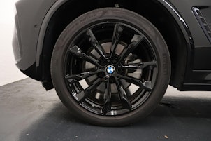 Vehicle image BMW X3 20d xDrive paddles