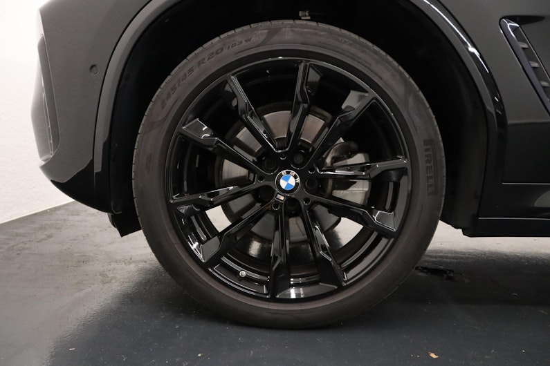 Vehicle image BMW X3