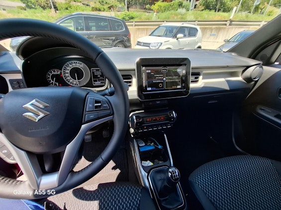 Vehicle image 7