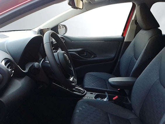 Vehicle image 7