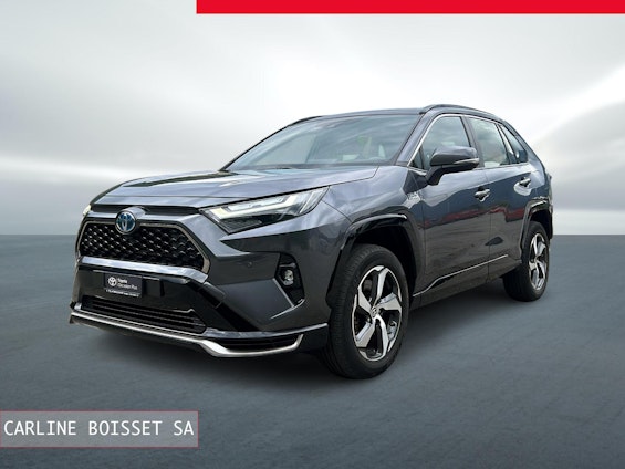 First vehicle image