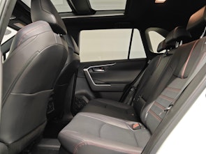 Vehicle image TOYOTA RAV4 2.5 Plug-In-Hybrid Platinum