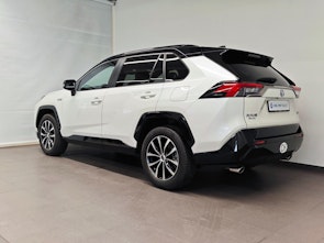 Vehicle image TOYOTA RAV4 2.5 Plug-In-Hybrid Platinum