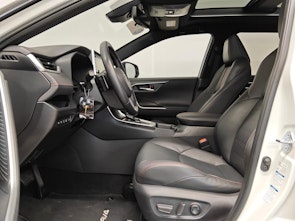 Vehicle image TOYOTA RAV4 2.5 Plug-In-Hybrid Platinum