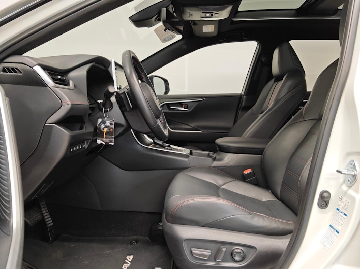 Vehicle image TOYOTA RAV-4