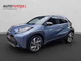 First vehicle image