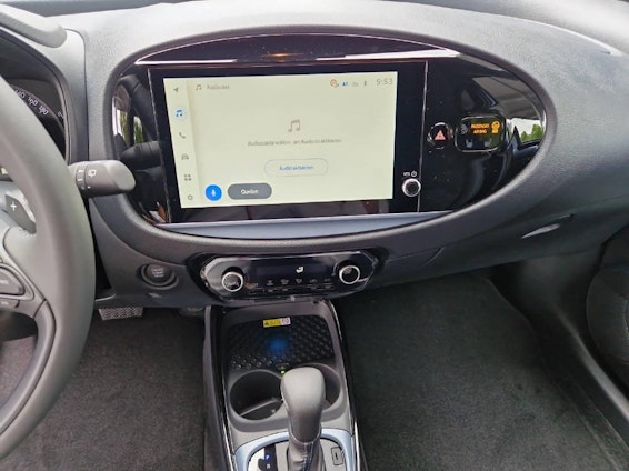 Vehicle image 6 Vehicle image 6