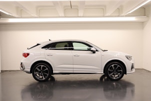 Vehicle image AUDI Q3 Sportback 1.5 35 TFSI S line S-Tronic