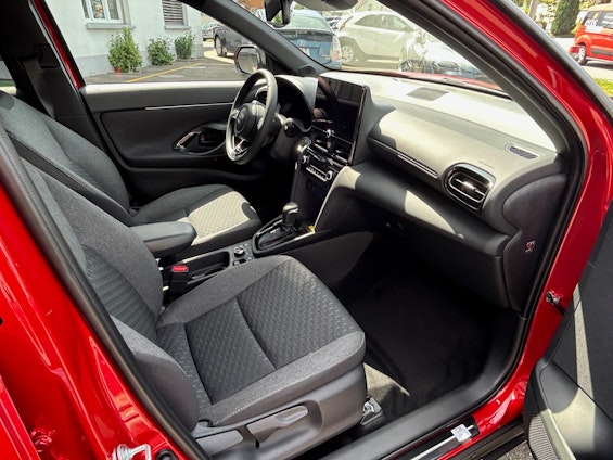 Vehicle image 14
