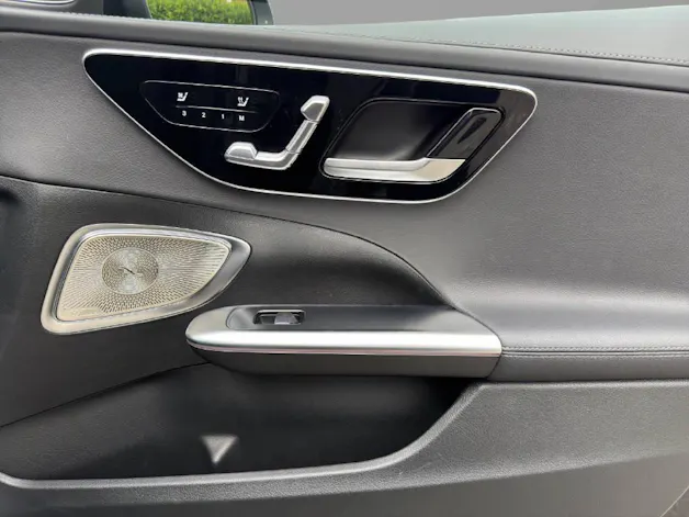 Mercedes-Benz C 400 e AMG Line 4matic