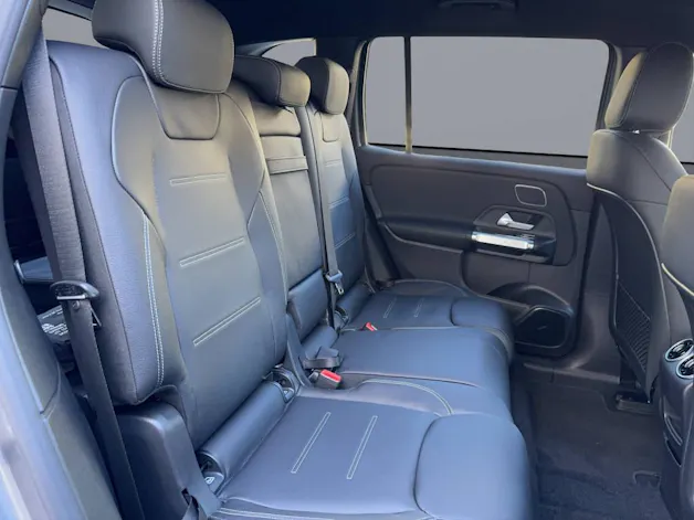 Mercedes-Benz EQB 350 Swiss Star AMG Line 4matic