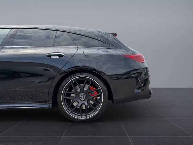 Mercedes-Benz CLA 45 S AMG 4m+ Shooting Brake