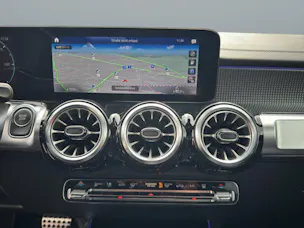Mercedes-Benz EQB 350