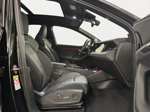 Audi SQ6 SUV e-tron quattro