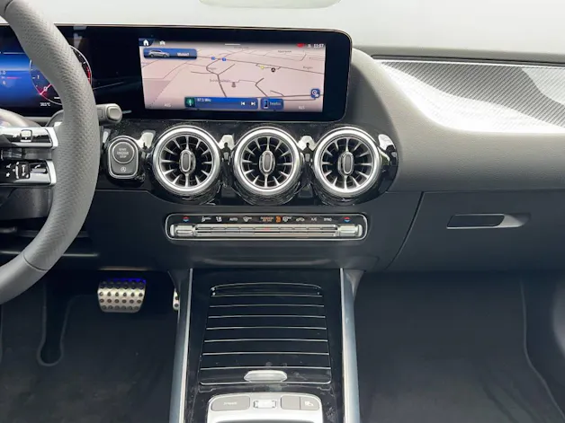 Mercedes-Benz B 220 AMG Line 4matic