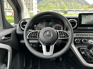 Mercedes-Benz EQT 200 Standard S 4x2