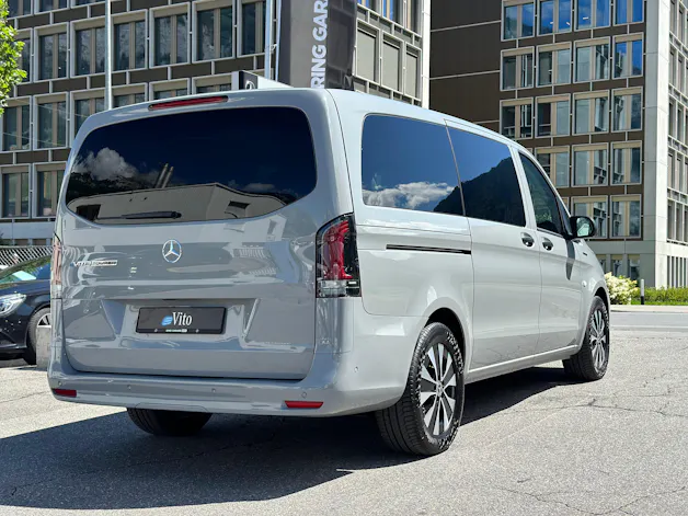 Mercedes-Benz eVito 129 KB TOURER PRO Lang 4x2