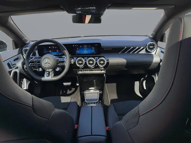 Mercedes-Benz CLA 35 AMG 4matic