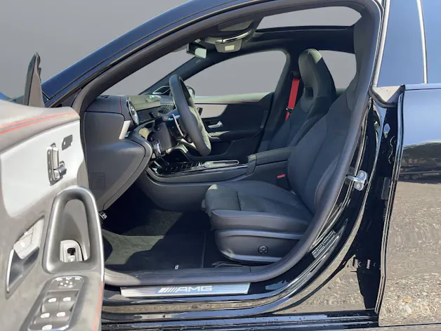 Mercedes-Benz CLA 35 AMG 4matic