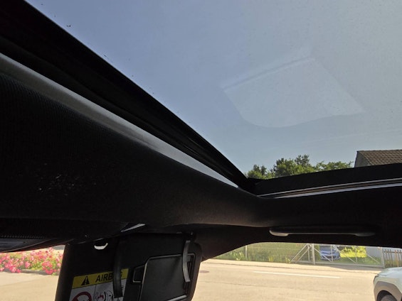 Vehicle image 12 Vehicle image 12