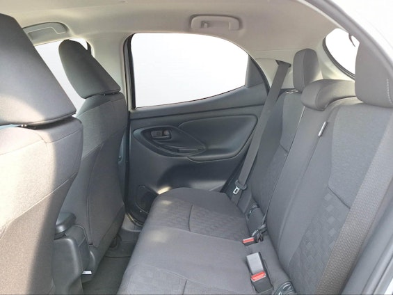 Vehicle image 9 Vehicle image 9