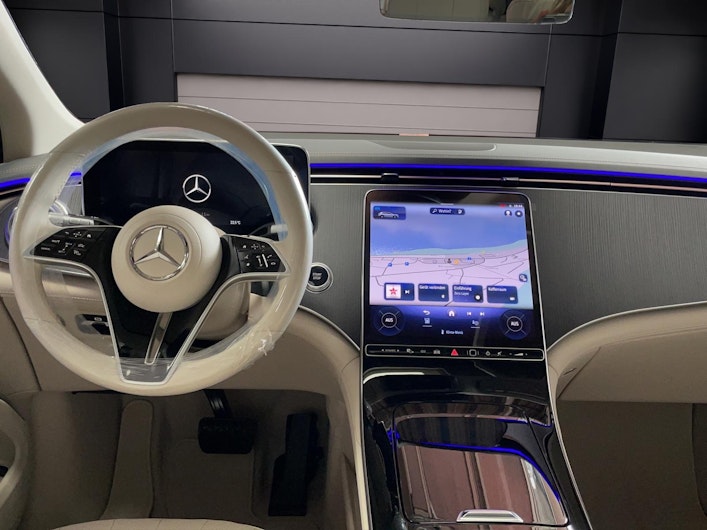 Vehicle image MERCEDES-BENZ EQS 450