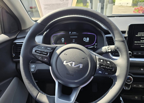 Vehicle image 15 Vehicle image 15